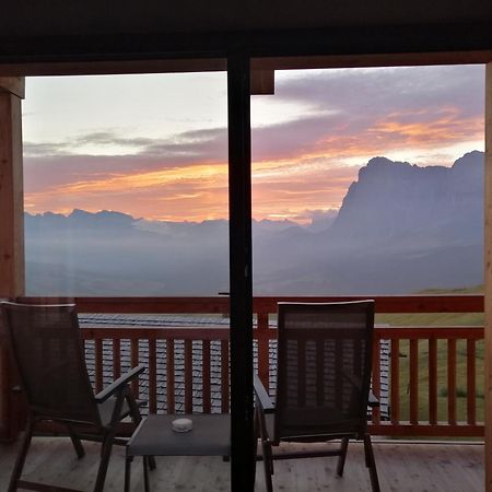 Hotel Goldknopf Alpe Di Siusi Kültér fotó