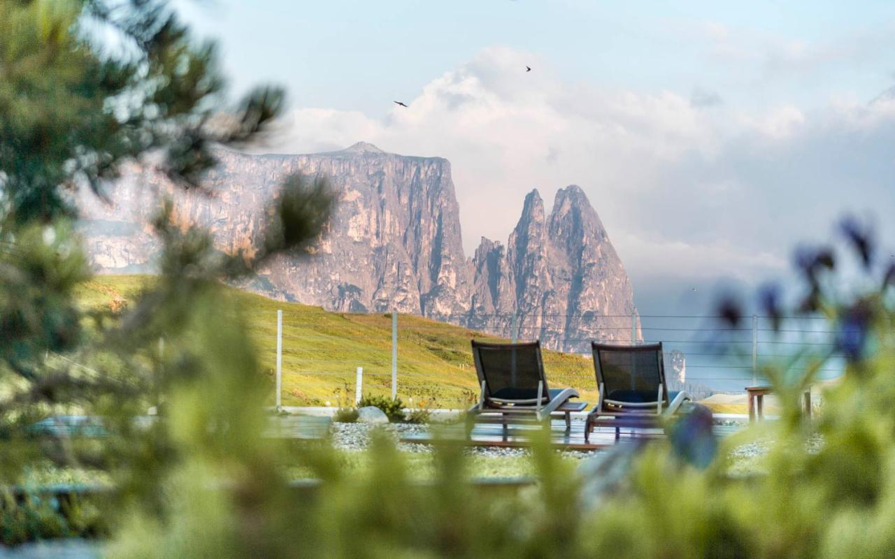 Hotel Goldknopf Alpe Di Siusi Kültér fotó