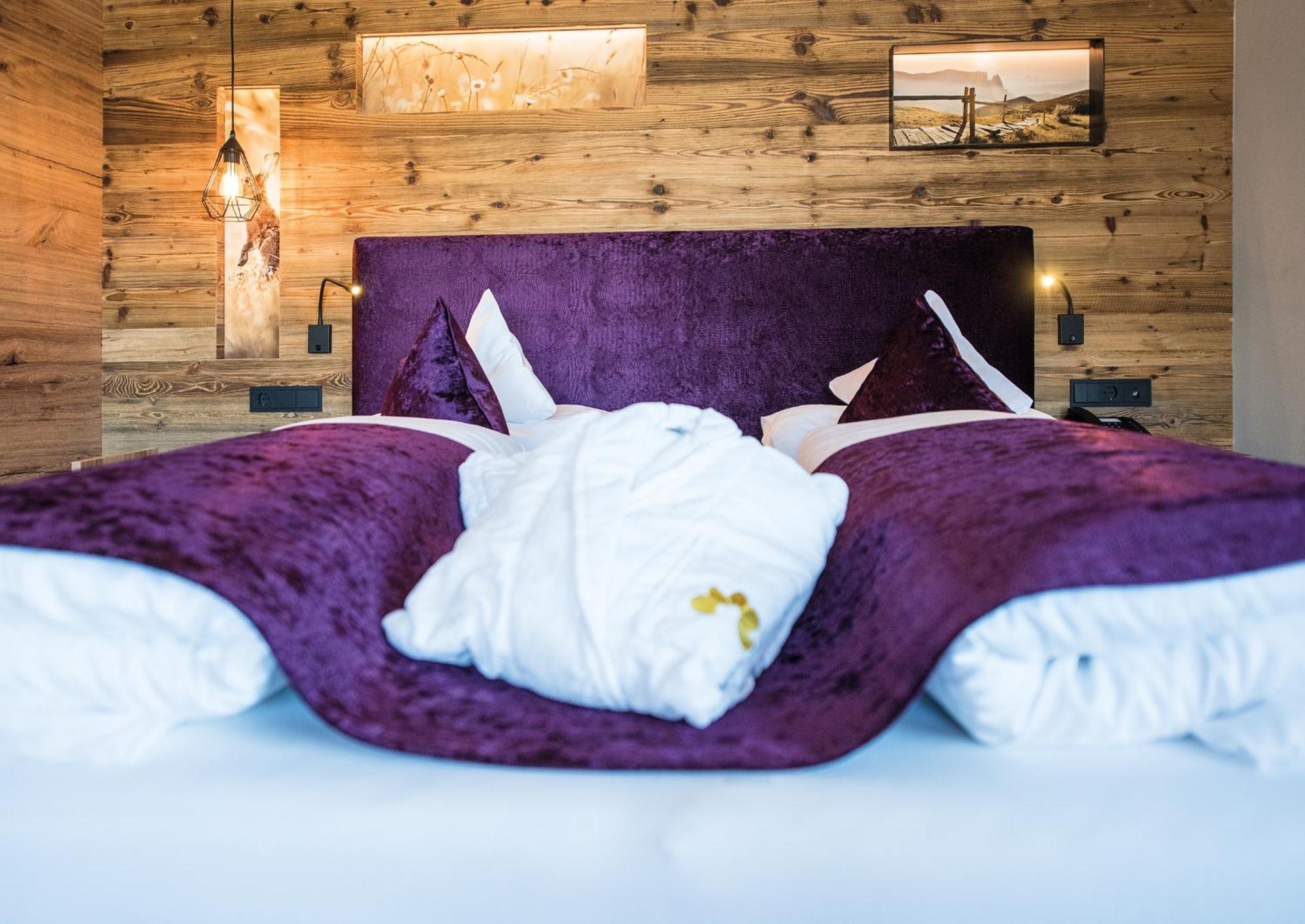 Hotel Goldknopf Alpe Di Siusi Kültér fotó
