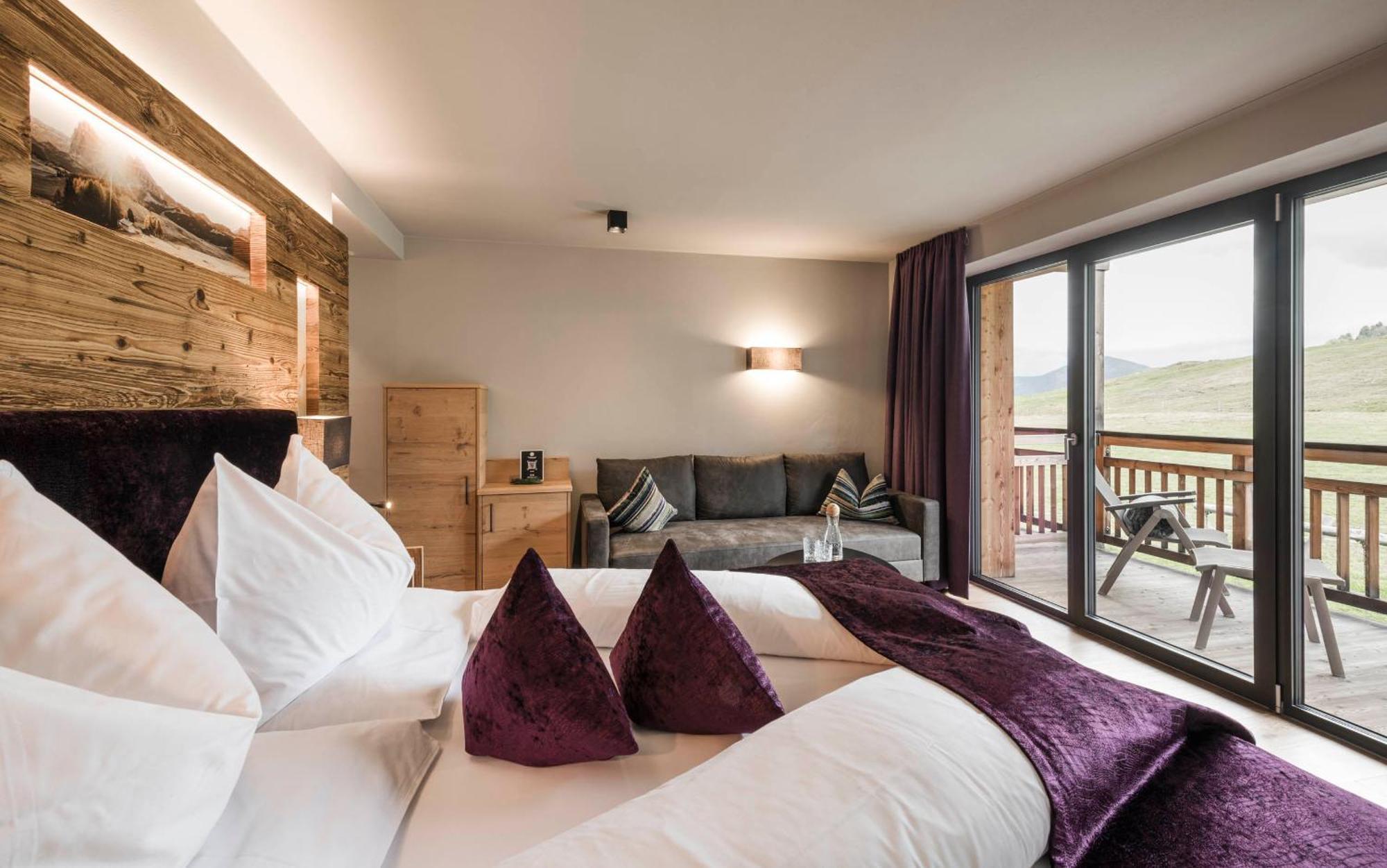 Hotel Goldknopf Alpe Di Siusi Kültér fotó