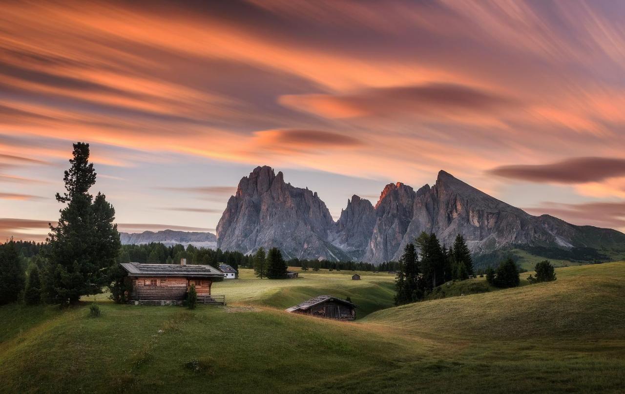 Hotel Goldknopf Alpe Di Siusi Kültér fotó